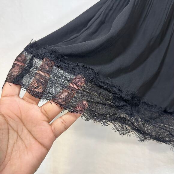 Chelsea28 Medium Black Smocked Lace Top Balloon Sleeve Pleated‎ Formal Sexy Goth - Picture 5 of 10